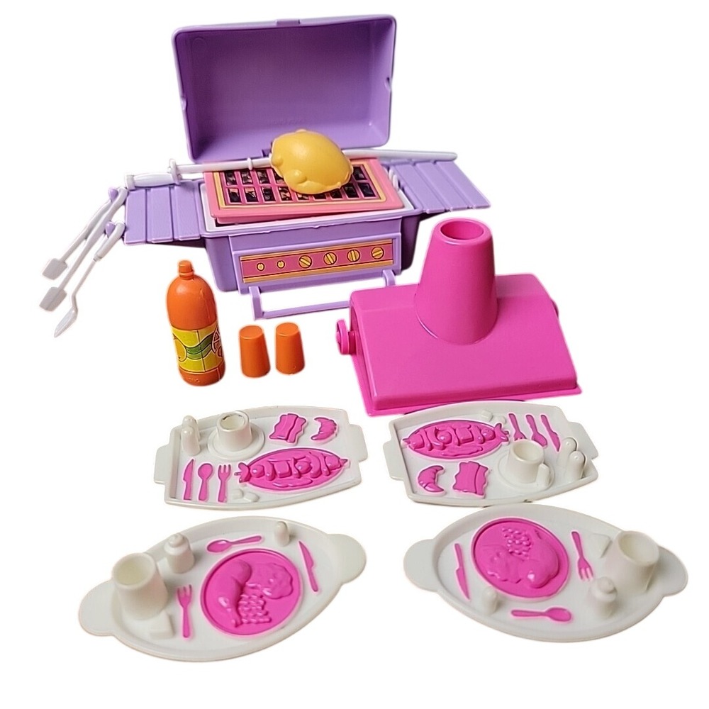 Vintage 1992 Barbie‎ Backyard Cookout Playset NOT COMPLETE